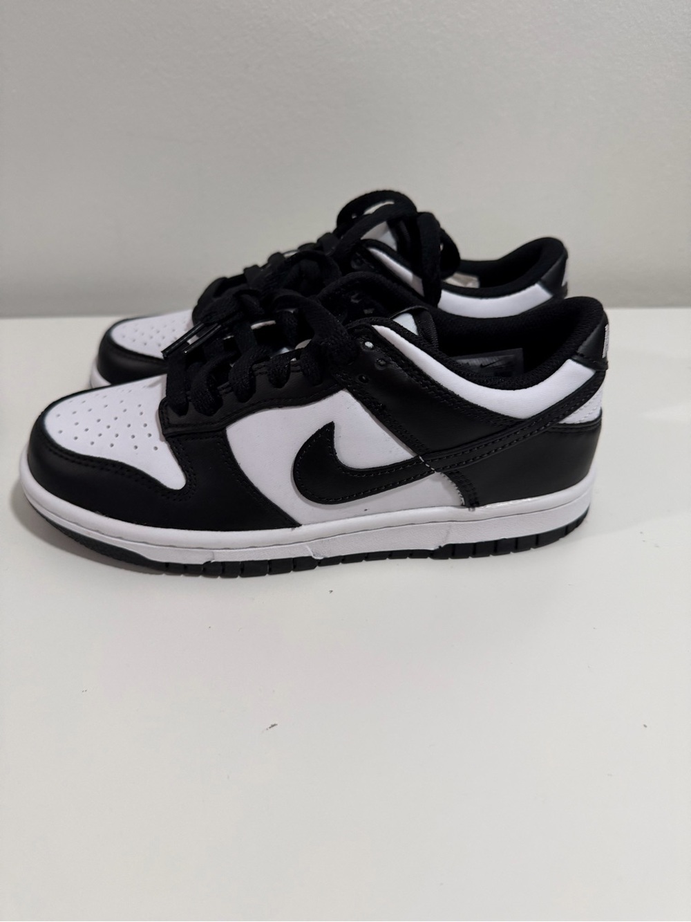 Nike dunk panda  Kids' Black and White Low Skate Sneakers